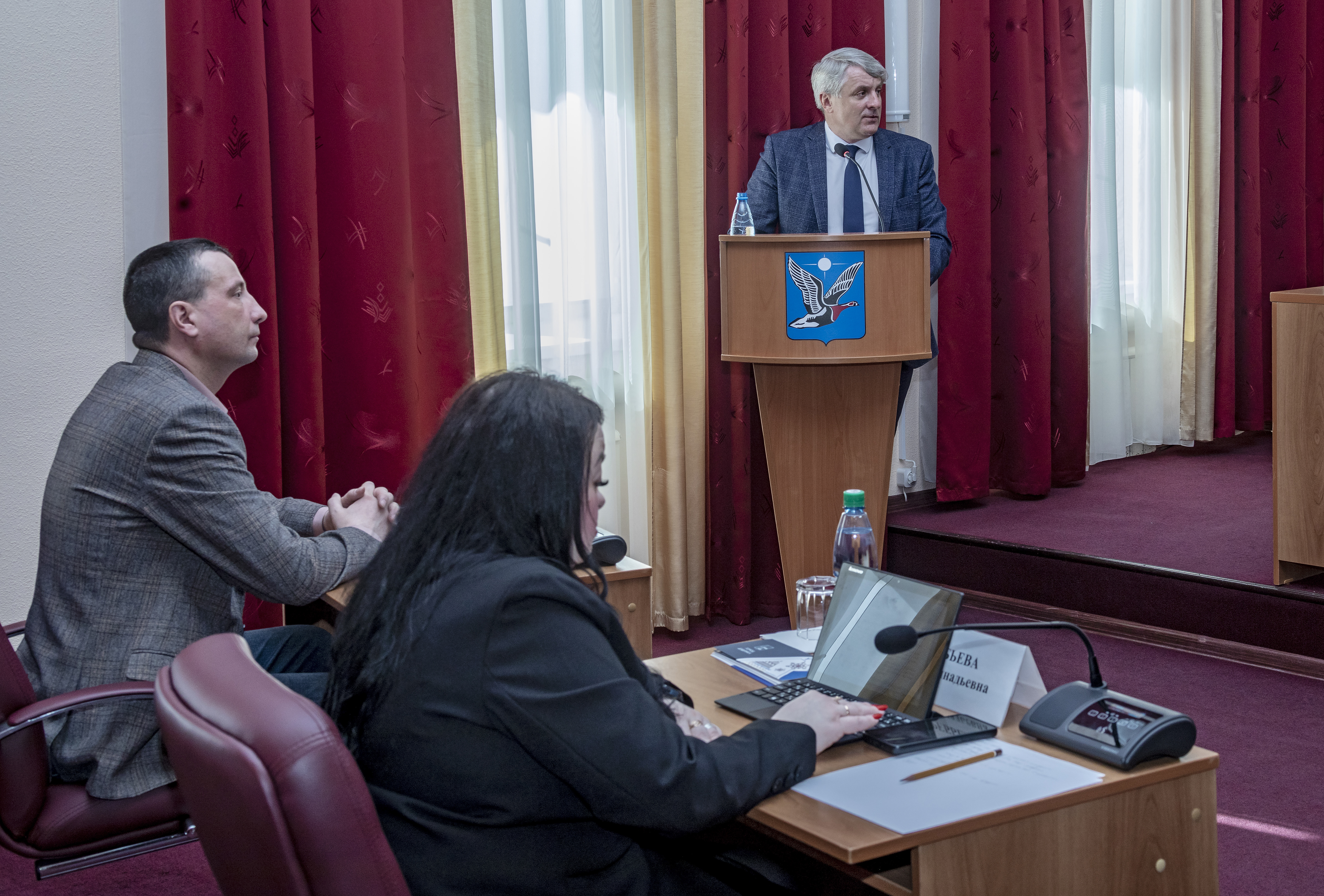 Глава Таймыра Алексей Членов выступил перед депутатами с отчетом о результатах своей деятельности и администрации района за 2024 год.